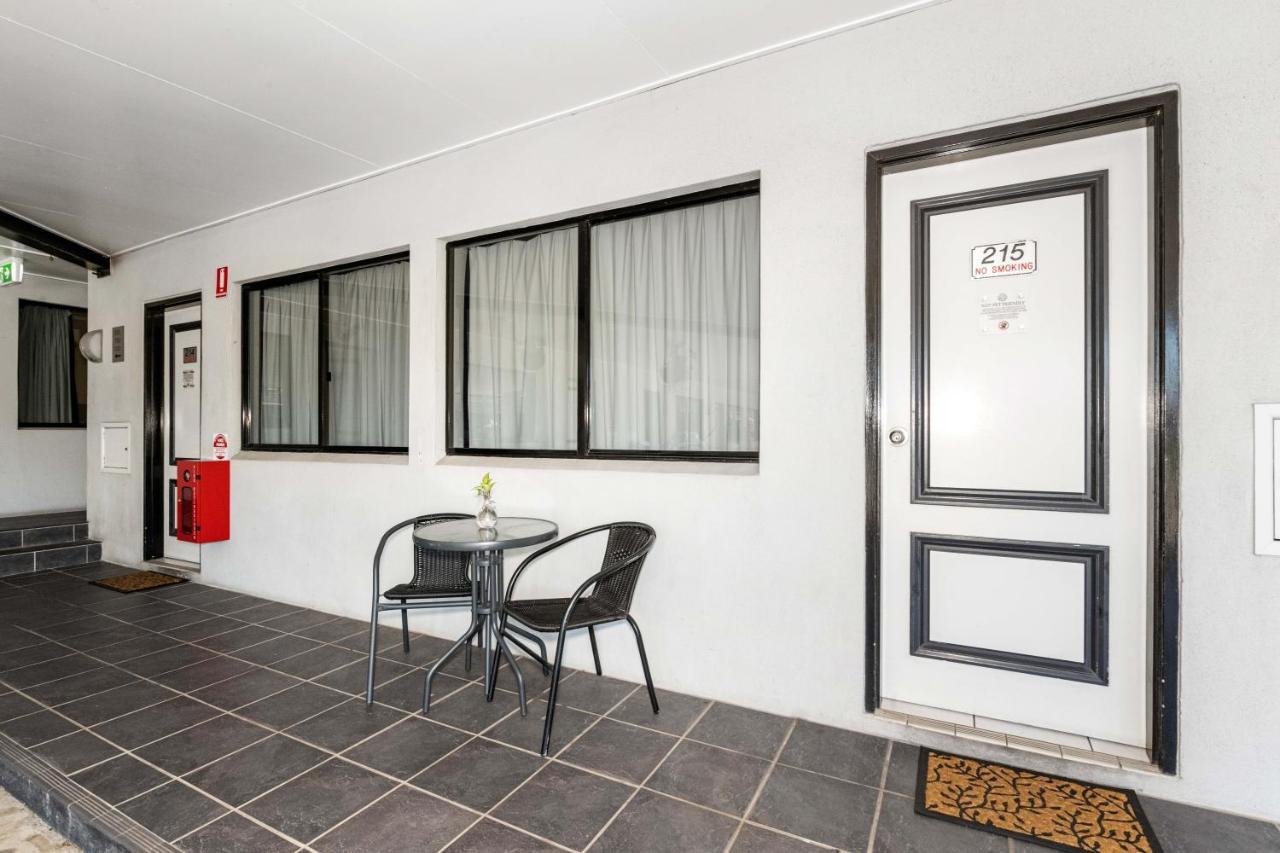 Alara Motor Inn Mackay Buitenkant foto