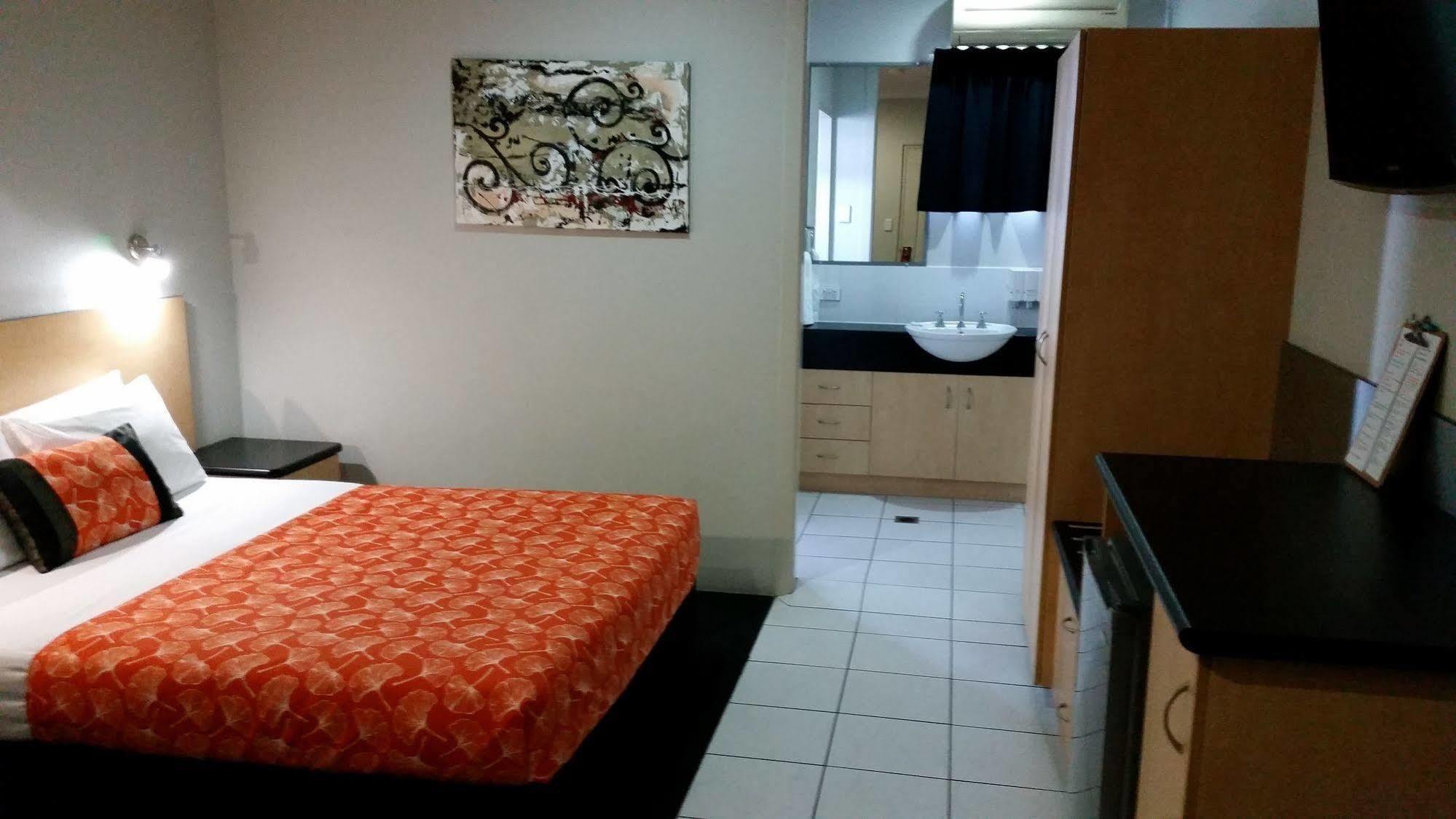 Alara Motor Inn Mackay Buitenkant foto